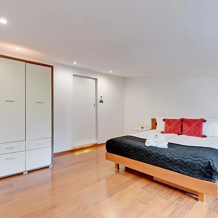 Vegas Near The By Renters Апартаменти Сопот