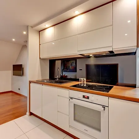 Vegas Near The By Renters Апартаменти *